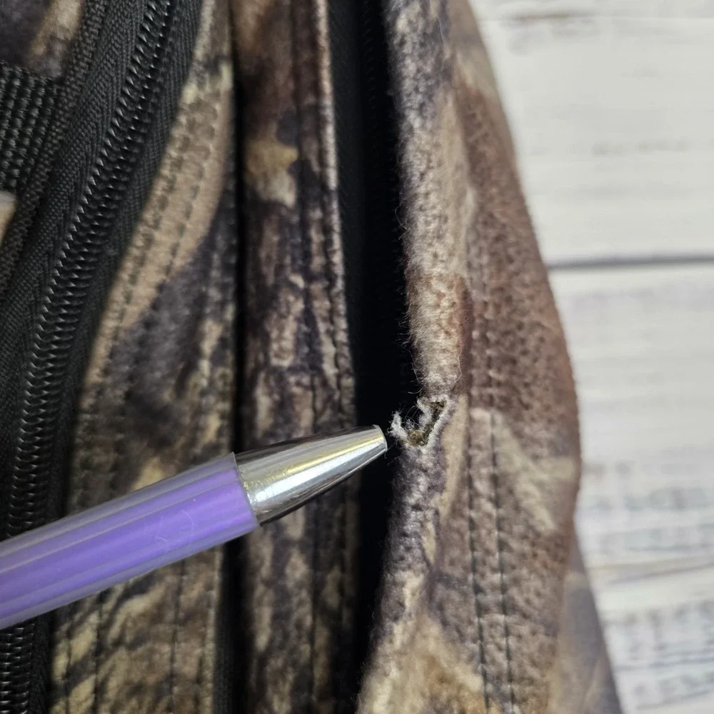 Fieldline Realtree Hardwood Camouflage Hunting Backpack Soft Zipper Issue Hole‎
